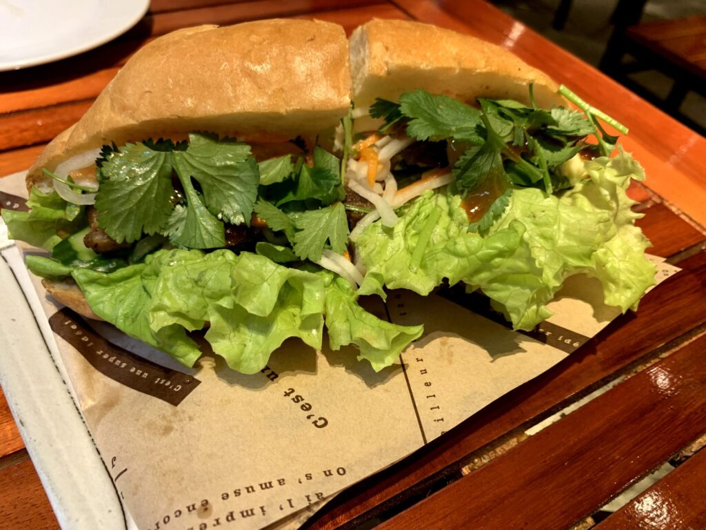 NONLA_sandwich_banh mi