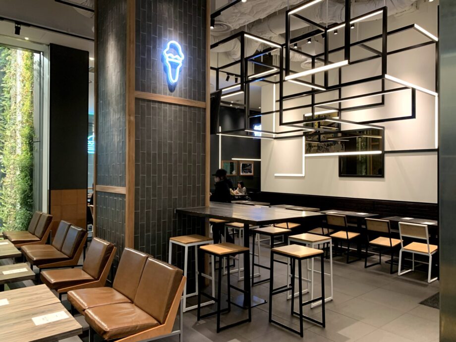 interior_shake shack (1)