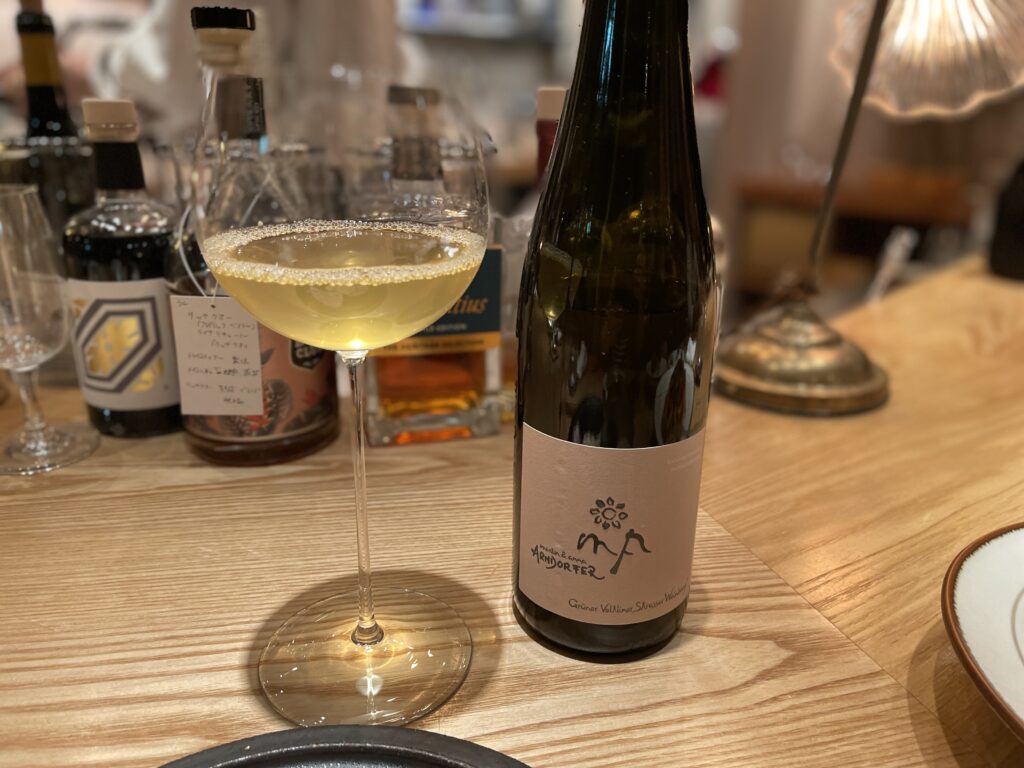 u(ウー)、堺筋本町、メニュー、白ワイン